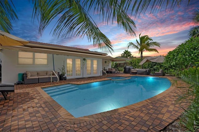 1 of 19 - 241 Sw 13th St, Boca Raton, FL