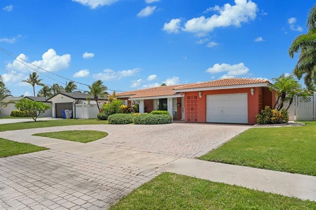 2 of 51 - 411 Se 2nd Ave, Pompano Beach, FL