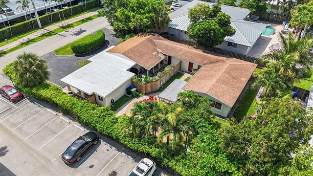 5 of 15 - 2713 Ne 33rd Ave, Fort Lauderdale, FL