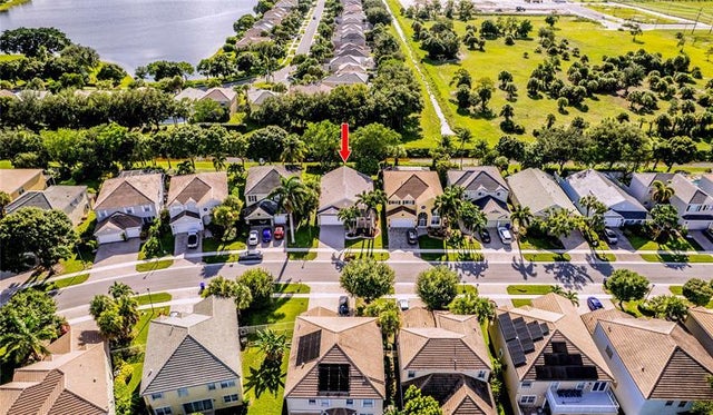 5 of 37 - 262 Kensington Way, Royal Palm Beach, FL