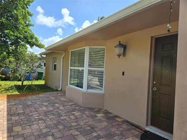 3 of 25 - N/A, Margate, FL