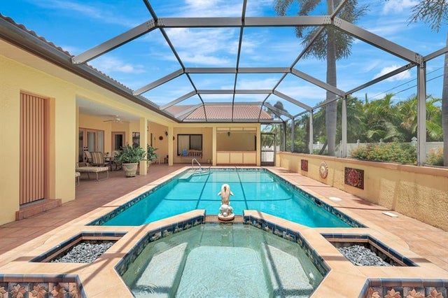 2 of 12 - 619 Se 18th Ter, Cape Coral, FL