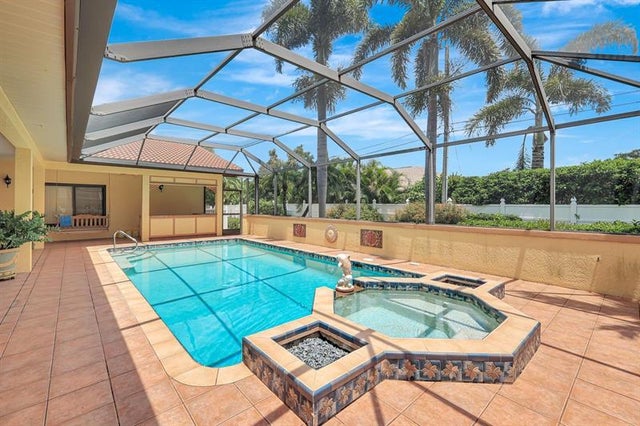 3 of 12 - 619 Se 18th Ter, Cape Coral, FL