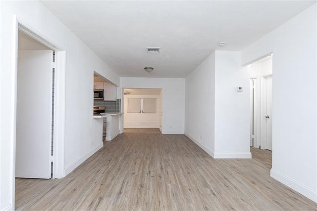 4 of 38 - 4150 Nw 11th Ave, Fort Lauderdale, FL