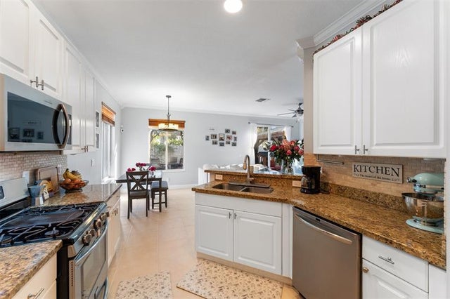 5 of 35 - 19452 Sw 68th St, Pembroke Pines, FL