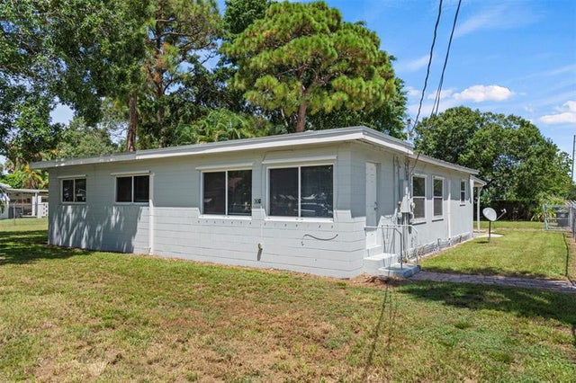 1 of 48 - 1824 S 29th St, Fort Pierce, FL
