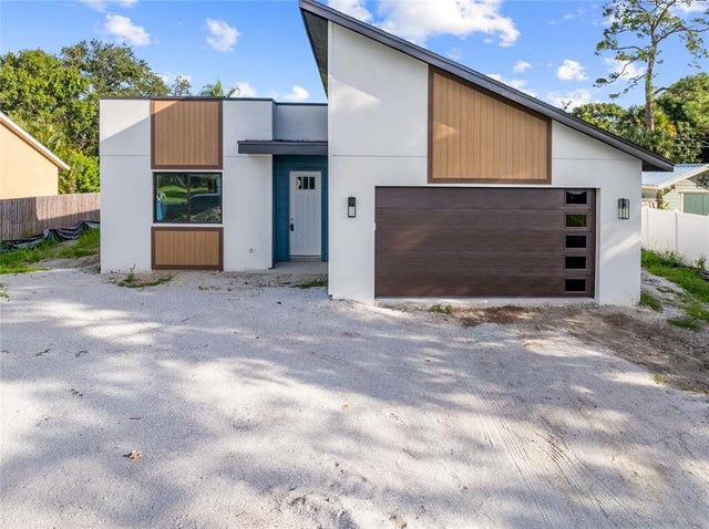 1 of 24 - 6904 Salerno Rd, Fort Pierce, FL