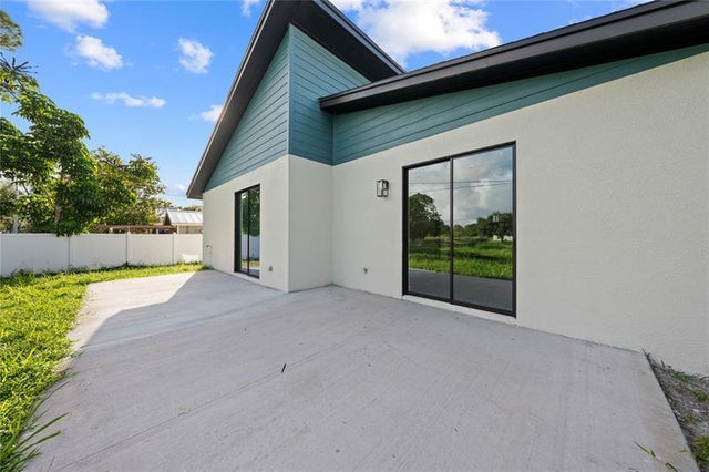 3 of 24 - 6904 Salerno Rd, Fort Pierce, FL