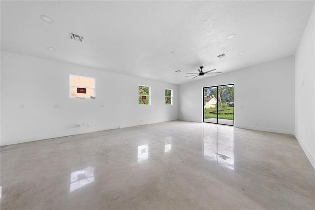 5 of 24 - 6904 Salerno Rd, Fort Pierce, FL
