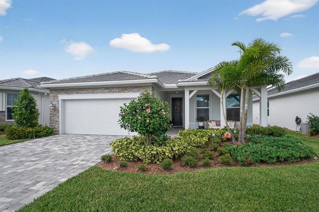 1 of 30 - 1161 Haven Cir, Vero Beach, FL