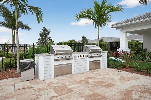 5 of 30 - 1161 Haven Cir, Vero Beach, FL