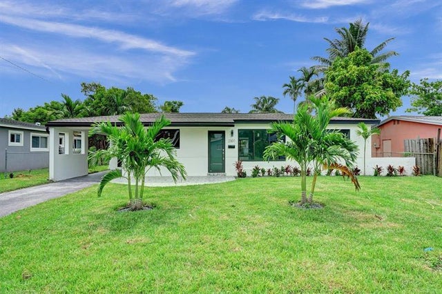 1 of 44 - 2301 Alcazar Dr, Miramar, FL