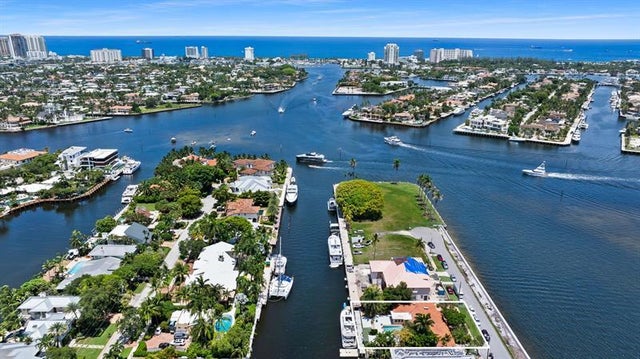 5 of 9 - 1791 Se 10th St, Fort Lauderdale, FL