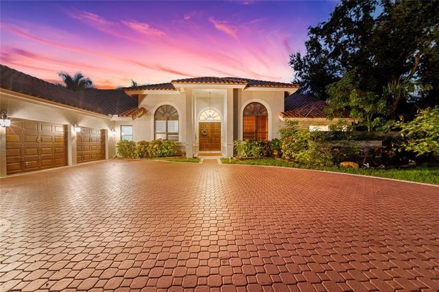 4 of 38 - 7401 W Cypresshead Dr, Parkland, FL