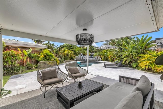 5 of 43 - 3830 Ne 28th Ave, Lighthouse Point, FL
