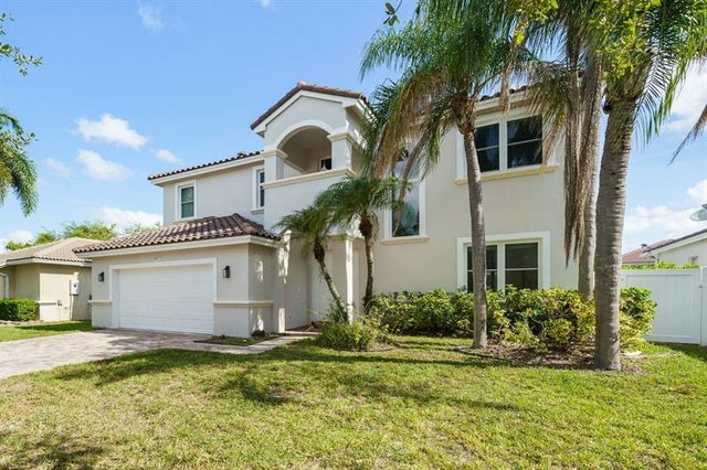 2 of 34 - 19077 Nw 23rd Ct, Pembroke Pines, FL