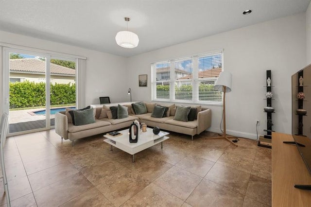 5 of 34 - 19077 Nw 23rd Ct, Pembroke Pines, FL