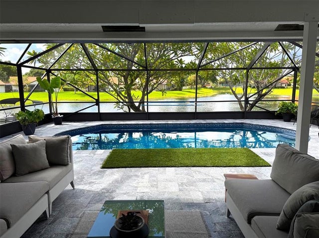 3 of 38 - 18 Capitol Ct, Deerfield Beach, FL