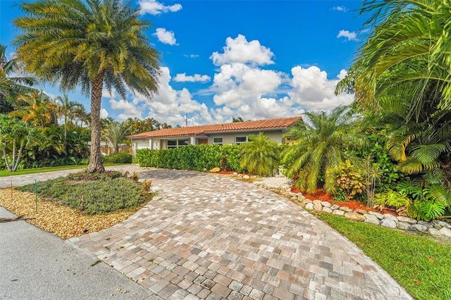 3 of 52 - 240 Se 15th Ave, Pompano Beach, FL