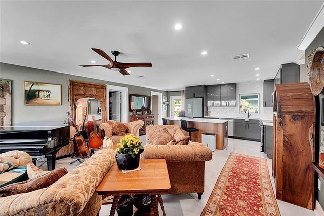 4 of 52 - 240 Se 15th Ave, Pompano Beach, FL