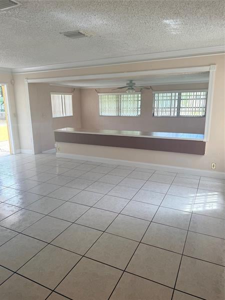 3 of 37 - 19425 Nw 39th Ave, Miami Gardens, FL