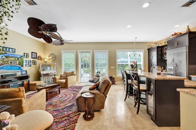 3 of 55 - 101 Ne 21st St, Wilton Manors, FL