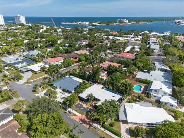3 of 80 - 2112 Manatee Drive, Fort Lauderdale, FL