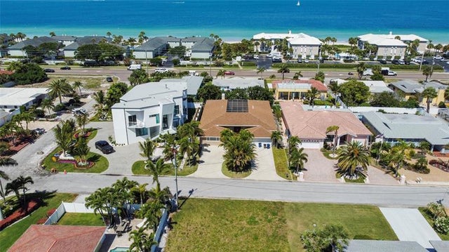 1 of 28 - 2504 Hibiscus Dr. W, Belleair Beach, FL