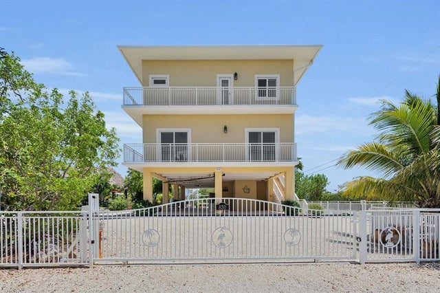 1 of 25 - 830 Egret Ln, Key Largo, FL