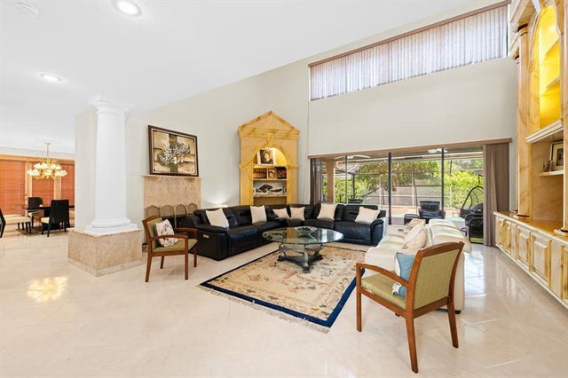 4 of 37 - 1935 Las Colinas Way, Coral Springs, FL