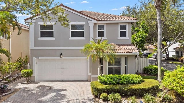 1 of 30 - 1140 Linden St, Hollywood, FL