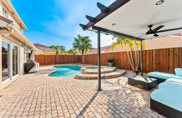 3 of 22 - 6604 Schooner Ter, Margate, FL