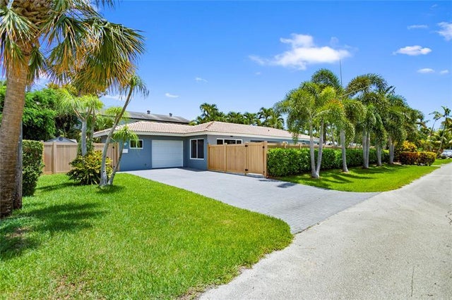2 of 37 - 901 Ne 18th St, Fort Lauderdale, FL