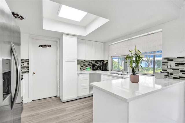 4 of 17 - 6755 Nw 15th St, Margate, FL