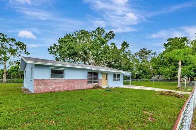 2 of 25 - 7202 Penny Ln, Fort Pierce, FL