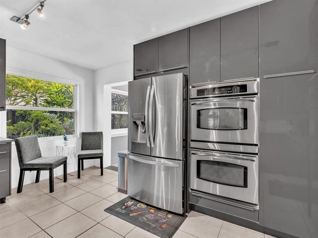 3 of 67 - 1124 Ne 18th Ave, Fort Lauderdale, FL
