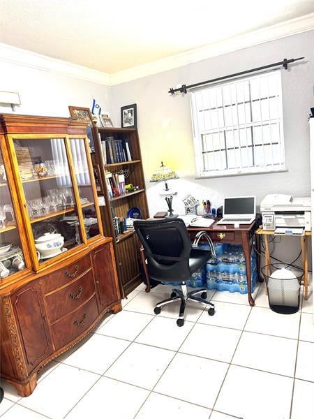 5 of 22 - 7140 Custer St, Hollywood, FL