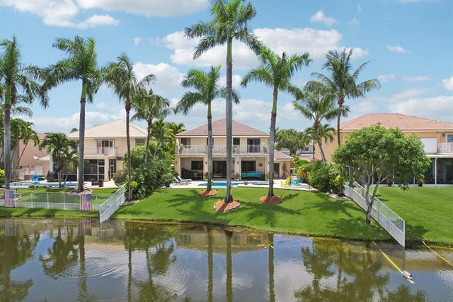 1 of 64 - 640 Sw 167th Way, Pembroke Pines, FL