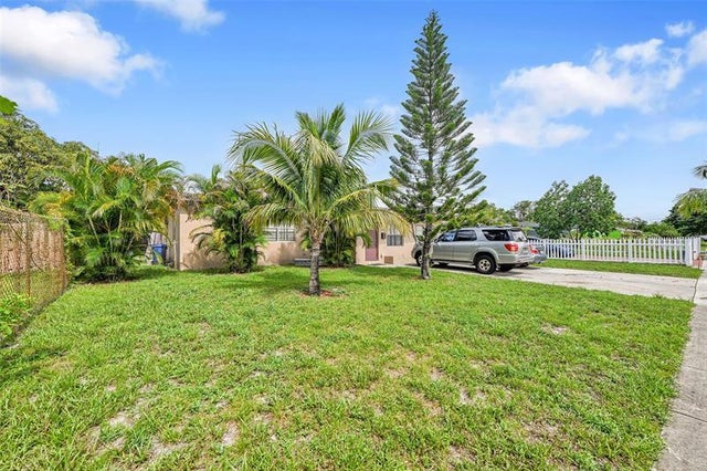 2 of 19 - 470 Arizona Ave, Fort Lauderdale, FL