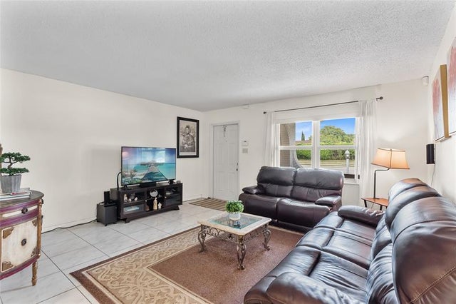 1 of 31 - 1010 Nw 49th Ct, Deerfield Beach, FL
