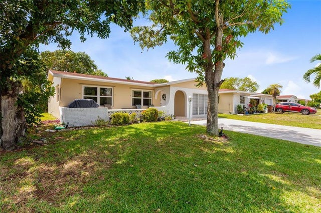 3 of 31 - 1010 Nw 49th Ct, Deerfield Beach, FL