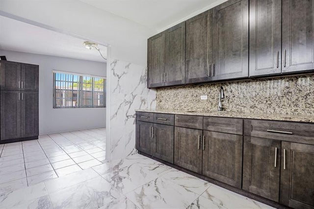 3 of 39 - 430 Nw 133rd St, North Miami, FL