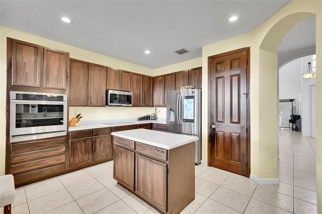 1 of 88 - 4100 E Gardenia Ave, Weston, FL