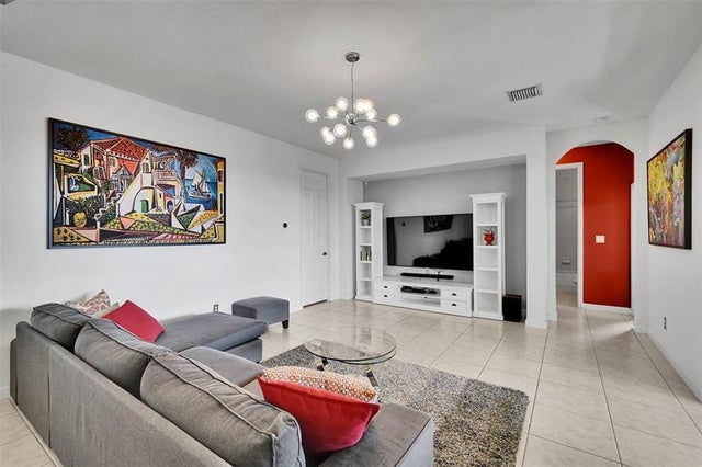 2 of 88 - 4100 E Gardenia Ave, Weston, FL