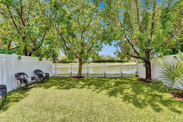 5 of 47 - 4700 Nw 48th Ter, Tamarac, FL