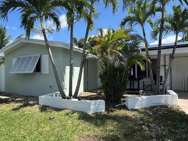 2 of 34 - 3548 Sw 13th Ct, Fort Lauderdale, FL