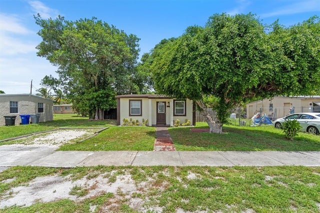 1 of 12 - 1558 Nw 3rd Way, Pompano Beach, FL