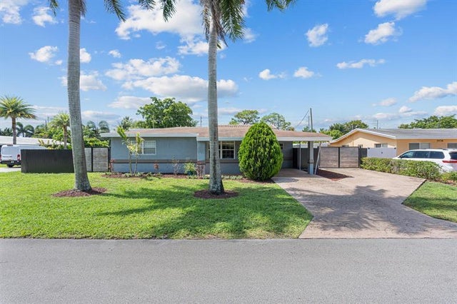 2 of 39 - 1498 Ne 39th St, Oakland Park, FL