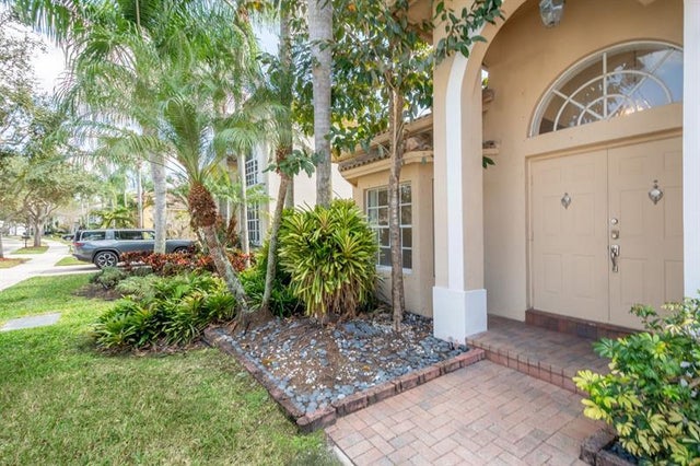 3 of 49 - 16524 Turquoise Trl, Weston, FL