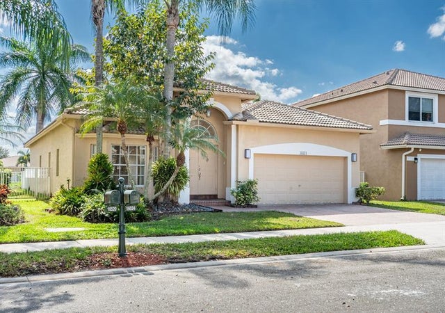 4 of 49 - 16524 Turquoise Trl, Weston, FL